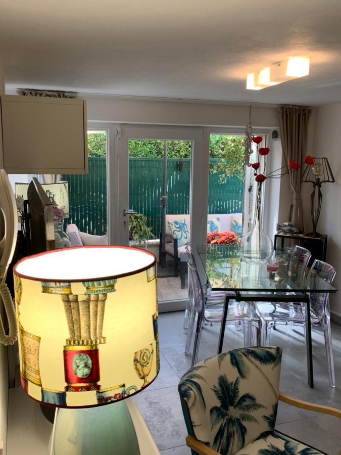 Caramella Guesthouse Viareggio Bagian luar foto